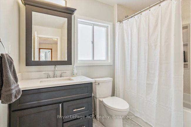 822743 1 Sideroad, House other with 4 bedrooms, 2 bathrooms and 8 parking in Chatsworth ON | Image 18