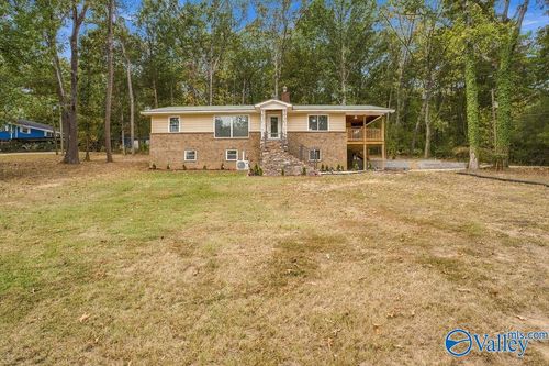 112 N Greenway Dr, Trinity, AL, 35673-6207 | Card Image
