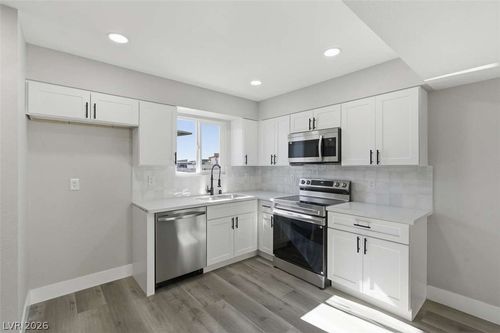 unit-d-3517 Rio Robles Dr, North Las Vegas, NV, 89030-4661 | Card Image