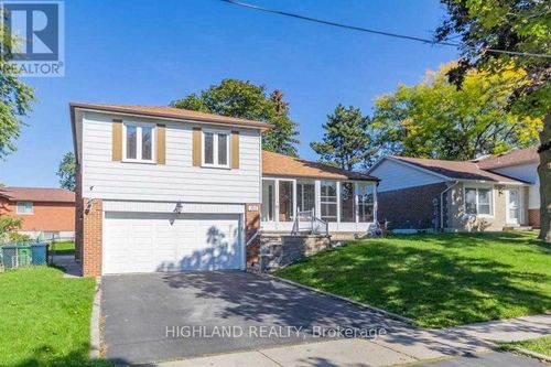 lower-107 Rainier Sq, Scarborough, ON, M1T3A1 | Card Image