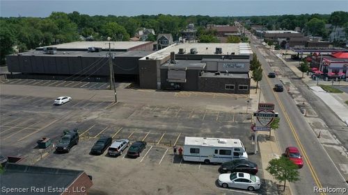 3490 12 Mile Rd, Berkley, MI, 48072-1346 | Card Image