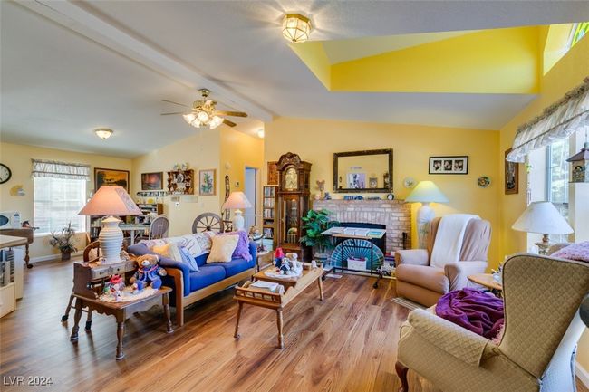 185 Vegas St, House other with 3 bedrooms, 2 bathrooms and null parking in Jean NV | Image 7