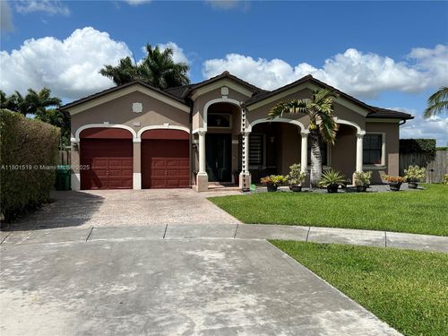8216 Sw 166th Pl, Miami, FL, 33193-5765 | Card Image