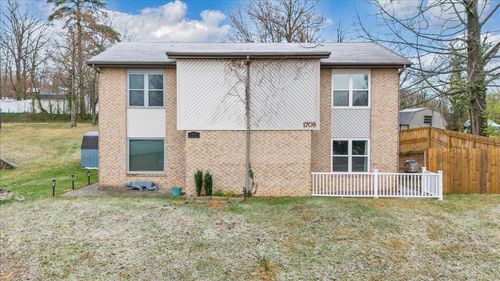 1709 Ellis Ct, Salem, VA, 24153-4124 | Card Image
