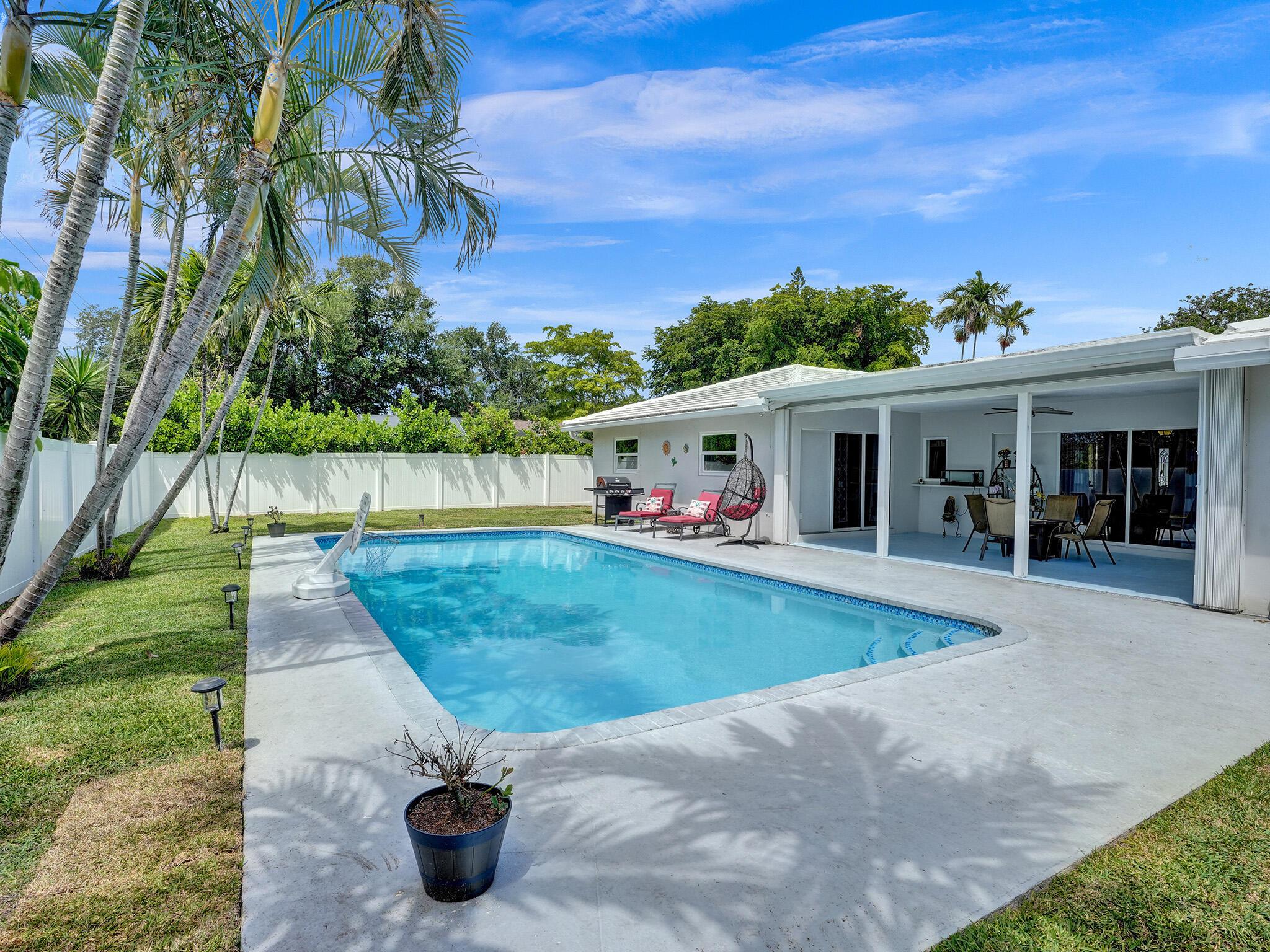 11th Ct, Boca Raton, FL 33486