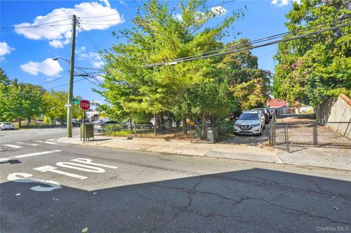 25-98 50th Street Street, New York, NY, 11377 | Card Image