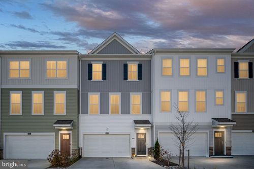 425 Snowberry Ln, FREDERICKSBURG, VA, 22405-1293 | Card Image