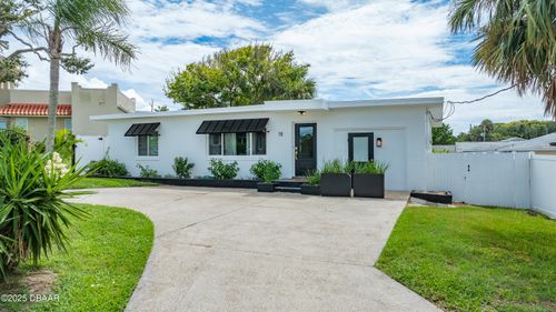 18 Bridgeport Rd, Daytona Beach, FL, 32118-5304 | Card Image