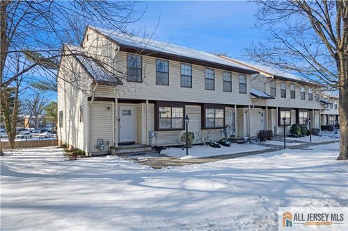 39 Main St, Edison, NJ, 08837-3449 | Card Image