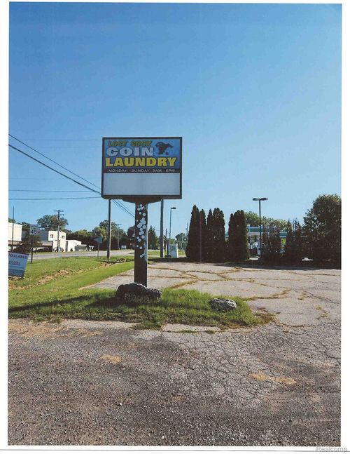 8389 Silver Lake Rd, Linden, MI, 48451-9776 | Card Image