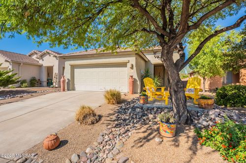 897 N Delacroix Drive, Green Valley, AZ, 85614 | Card Image