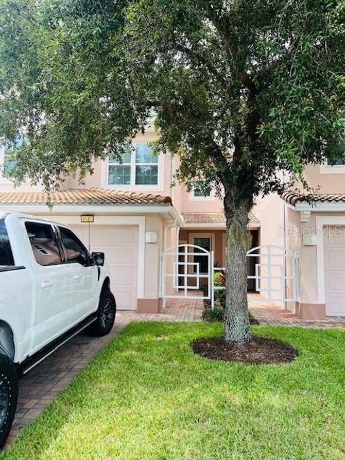8317 Bella Vida Cir, DAVENPORT, FL, 33896-5383 | Card Image