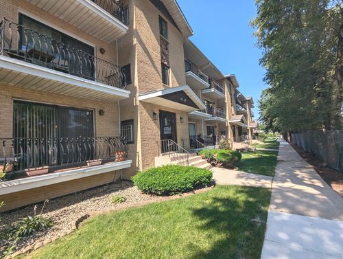 3c-9649 S Harlem Avenue, Chicago Ridge, IL, 60415 | Card Image