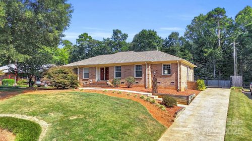 13415 Idlefield Ln, Matthews, NC, 28105-3694 | Card Image