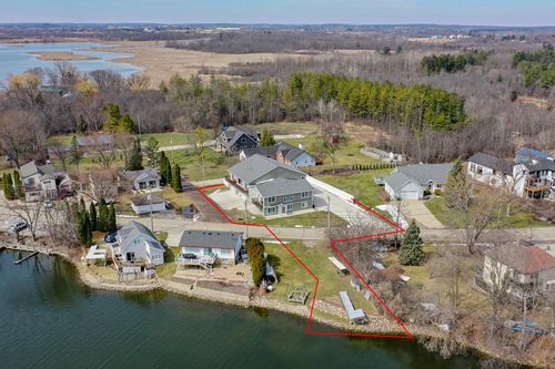 7134 N Tichigan Road, WATERFORD, WI, 53185 | Card Image