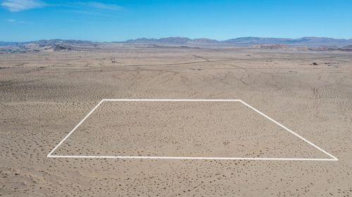 1 2 Mile Rd, Twentynine Palms, CA, 92277 | Card Image