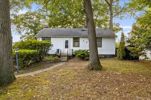 1691 Eason, Waterford, MI, 48328-1104 | Card Image