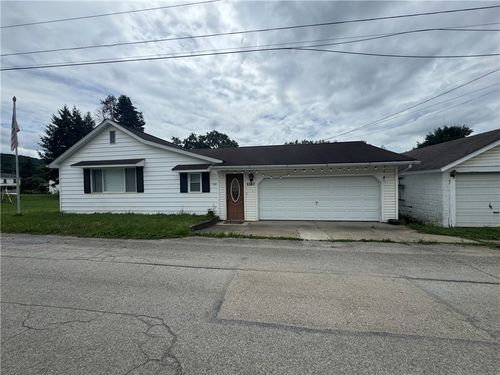 1157 Center St, Hawthorn, PA, 16230-2021 | Card Image