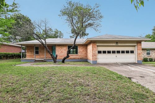 318 Harman St, Duncanville, TX, 75116-3414 | Card Image