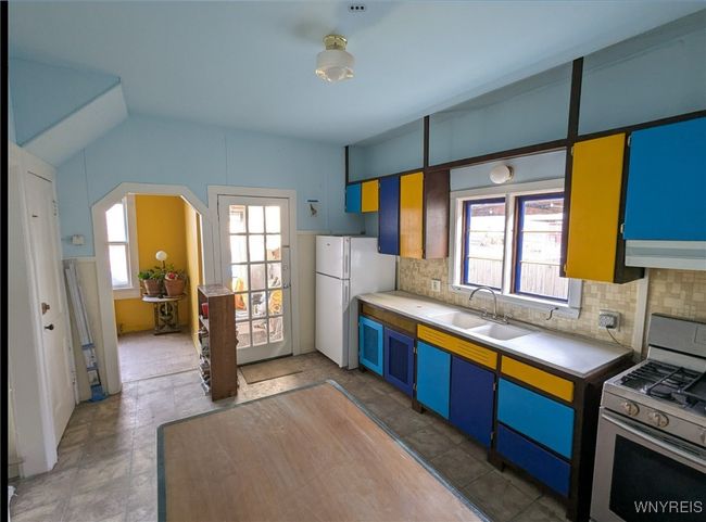 107 Hawley St, Condo with 3 bedrooms, 1 bathrooms and null parking in Buffalo NY | Image 9