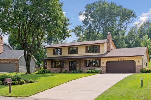 12325 29th Ave N, Plymouth, MN, 55441-2960 | Card Image