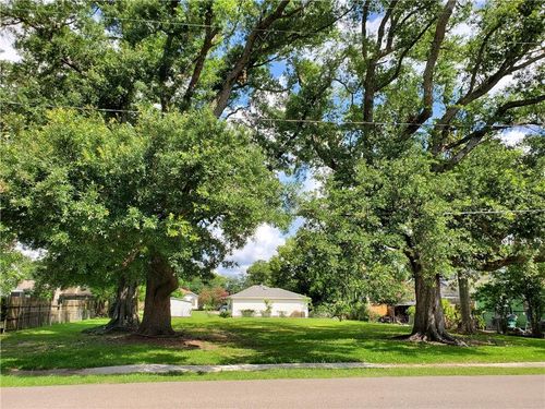 136 Stewart Ave, River Ridge, LA, 70123-1455 | Card Image
