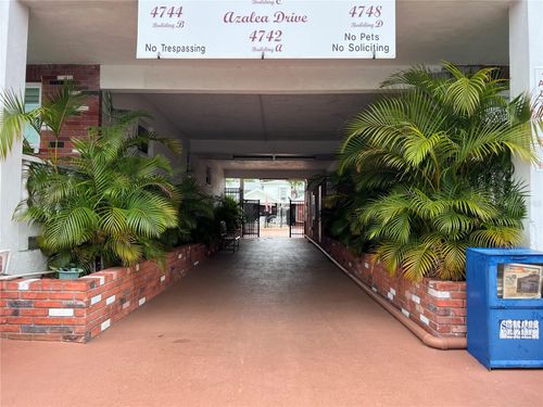 apt-103-4742 Azalea Dr, NEW PORT RICHEY, FL, 34652-5012 | Card Image