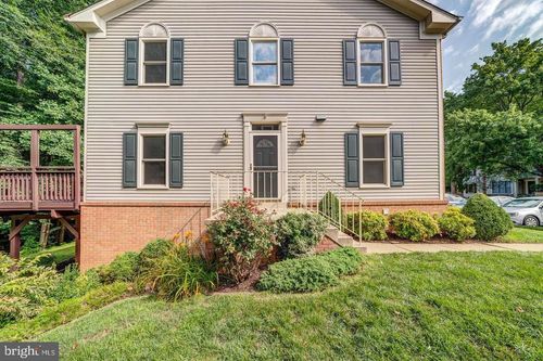 7208 Burton Hill Ct, SPRINGFIELD, VA, 22152-3556 | Card Image