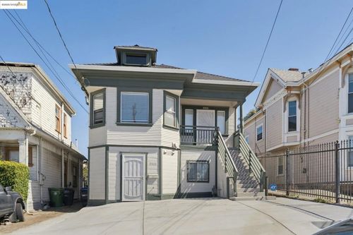 2322 E 21st St, Oakland, CA, 94601-1113 | Card Image