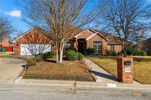 2111 Kangaroo Trl, Harker Heights, TX, 76548-5680 | Card Image