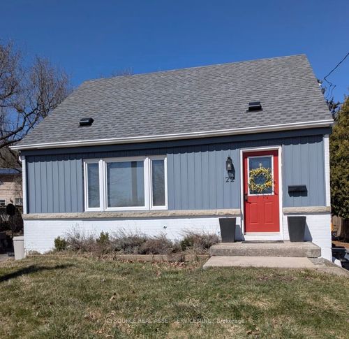 22 Mckay Road, Hamilton, ON, L9H1H5 | Card Image