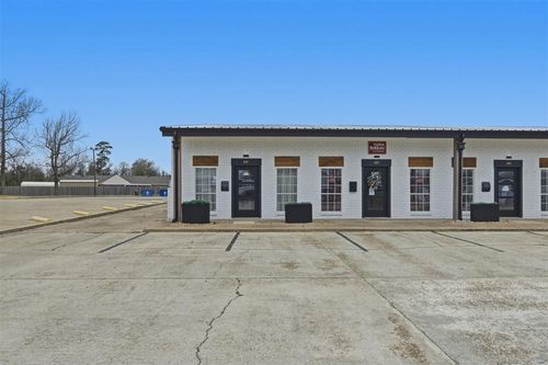 683 S Post Oak Rd, Sulphur, LA, 70663-3631 | Card Image