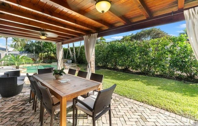 8870 Sw 86 Th St, House other with 4 bedrooms, 3 bathrooms and null parking in Miami FL | Image 4