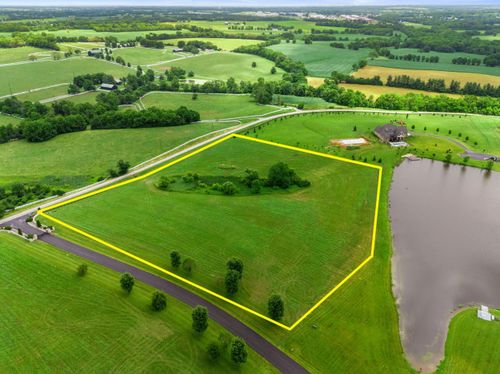 2-4540 Wilson Lake Ln, Lexington, KY, 40516-9025 | Card Image