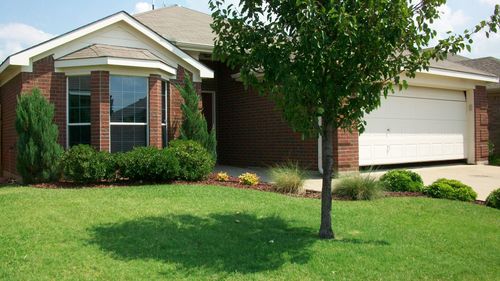 4708 Topaz Ln, Granbury, TX, 76049-7789 | Card Image