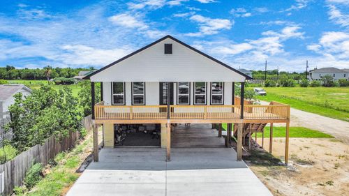 1309 24th St, Dickinson, TX, 77539-9758 | Card Image