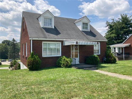 1090 Clay Pike, Irwin, PA, 15642-2415 | Card Image