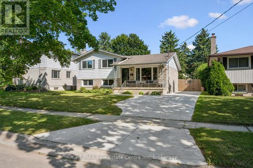 35 Golfview Rd, Guelph, ON, N1E1A5 | Card Image