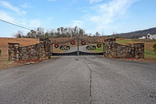 9 Escape Drive, Evensville, TN, 37332 | Card Image