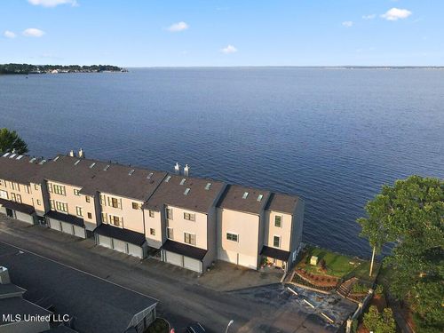 21 Breakers Ln, Ridgeland, MS, 39157-1101 | Card Image