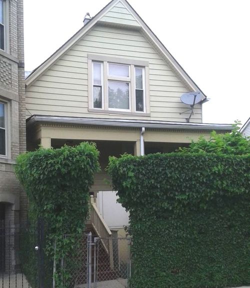 2-3718 Mclean Ave, Chicago, IL, 60647-3418 | Card Image