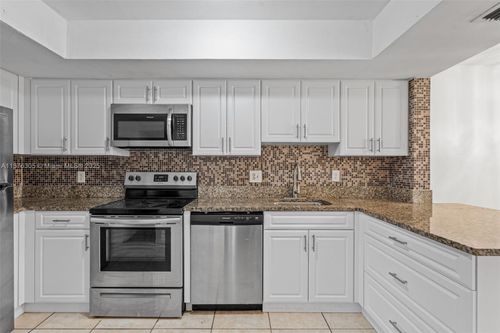 3304-2607 Nw 47th Ln, Lauderdale Lakes, FL, 33313-2619 | Card Image