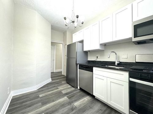apt-21-761 Avenue A, Bayonne, NJ, 07002-1969 | Card Image