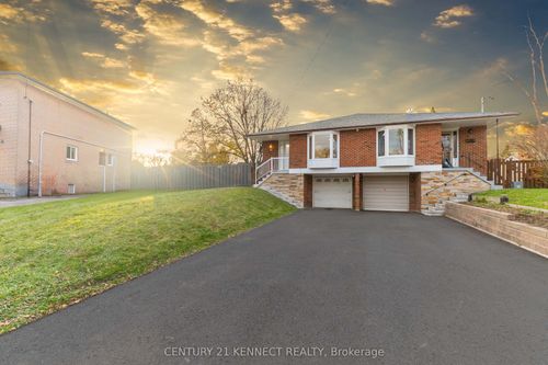 30 Greyabbey Trail, Scarborough, ON, M1E1V7 | Card Image