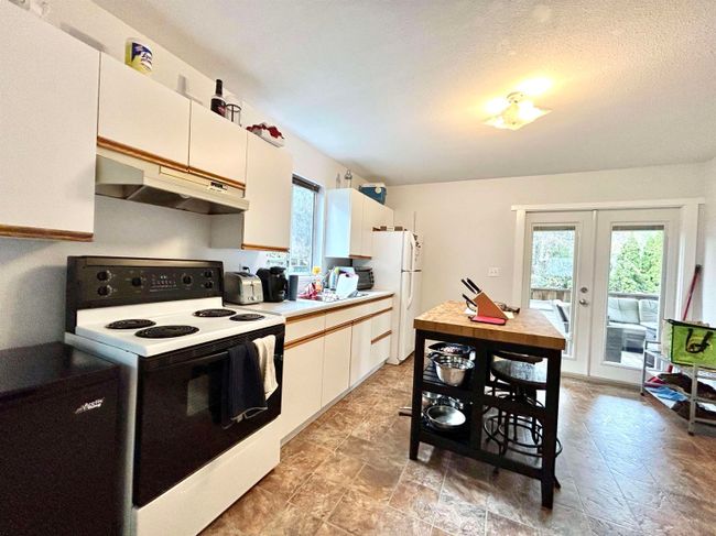 1705 Ymca Road, House other with 2 bedrooms, 0 bathrooms and 1 parking in Gibsons BC | Image 4