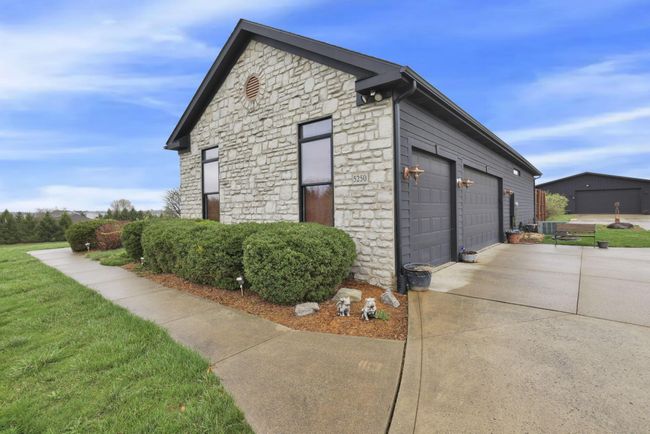 5250 Coakley Rd Nw, House other with 5 bedrooms, 3 bathrooms and null parking in Carroll OH | Image 7