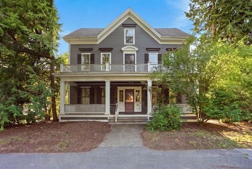 40 Columbus St, Newton, MA, 02461-1439 | Card Image