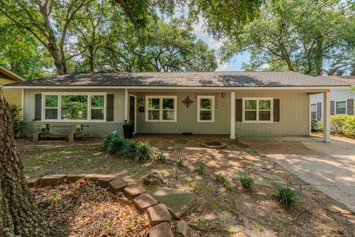 675 Callaway Dr, Beaumont, TX, 77706-6212 | Card Image