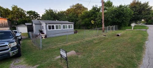 7628 Lakeview Dr, The Colony, TX, 75056-3439 | Card Image