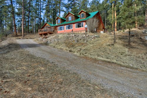 831 Sulphur Creek Rd, Jemez Springs, NM, 87025-9199 | Card Image
